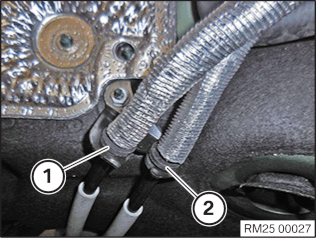 25 11 007 Removing and installing gearshift bracket
