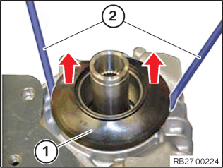 Replacing gaiter or centrifugal disc at transfer box