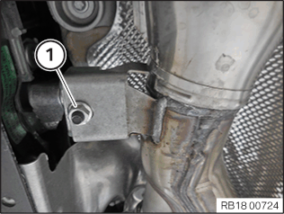 Replacing gaiter or centrifugal disc at transfer box
