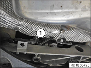 Replacing gaiter or centrifugal disc at transfer box