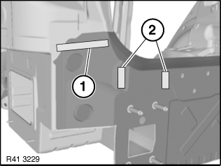 41 34 060 Replacing outer and inner tail panel sections