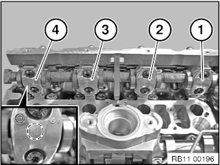 11 37 005 Removing and installing/replacing eccentric shaft (N20, N26)