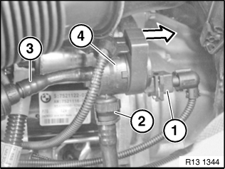Замена клапана топливного бака. BMW e39 вентиляция топливного бака. Клапан вентиляции топливного бака е90 n52. Датчик вентиляции топливного бака БМВ е46. Клапан вентиляции топливного бака BMW x6m e71 схема.