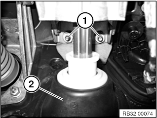 32 31 090 Removing and installing/replacing steering column