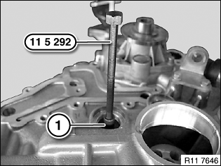 11 31 051 Replacing both timing chains (S65)